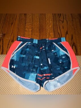 🆕 NEW Under Armour Women’s Blue Athletic Shorts with Orange Accents - S